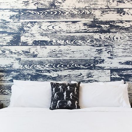 Guild West 6Th Aparthotel Остин Екстериор снимка