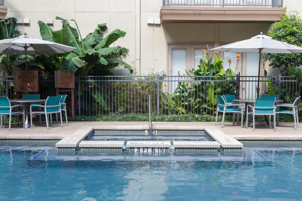 Guild West 6Th Aparthotel Остин Екстериор снимка