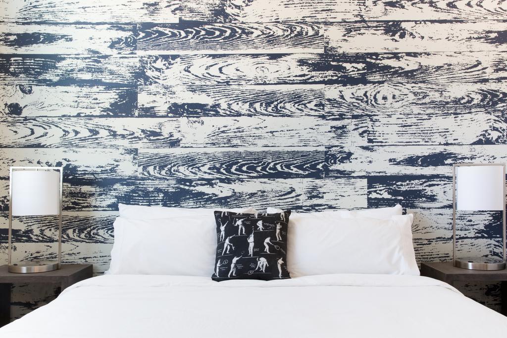 Guild West 6Th Aparthotel Остин Екстериор снимка